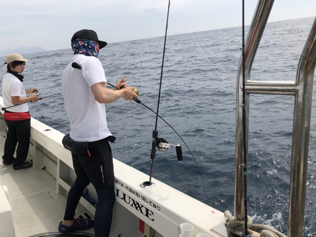 佐藤のまるち釣行記 ～室戸沖左手首限界突破編～ | 釣りのポイント